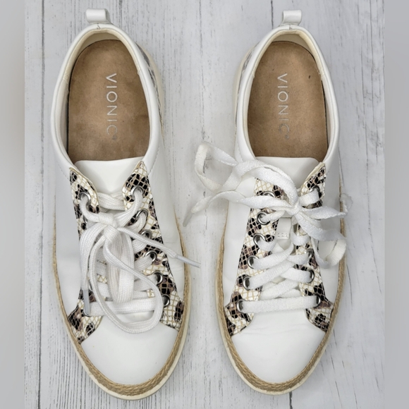 Vionic Winny Sneakers,  Snake Print, Size 7 - Picture 3 of 10